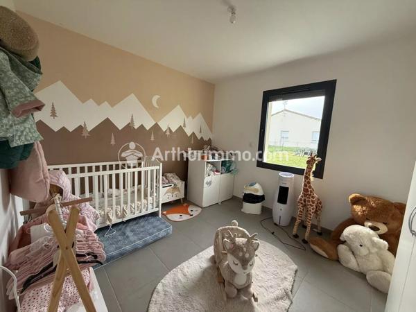 Location Maison 3 pièces 76 m2 à Neuvic