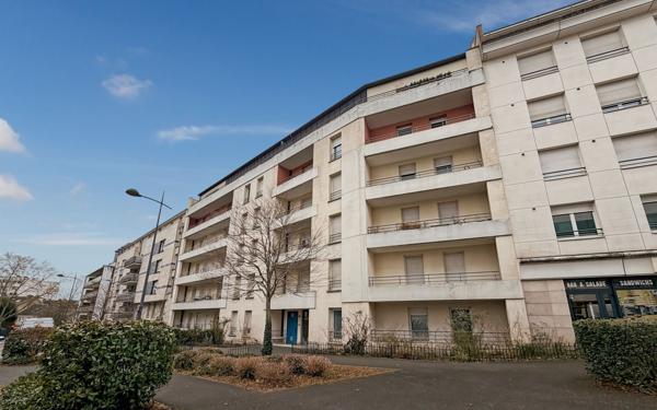 Appartement à louer    3 pièces • 64 m2 Orléans