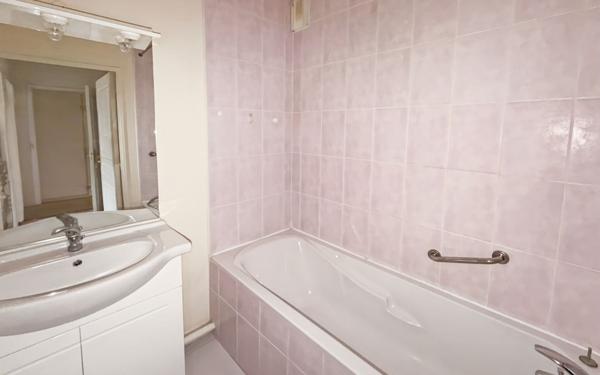 Appartement à louer    3 pièces • 64 m2 Orléans