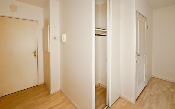 Appartement à louer    3 pièces • 64 m2 Orléans