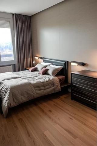 NEUVILLE SUR SAONE. Appartement duplex  114m2, 5 pièces en dernier étage