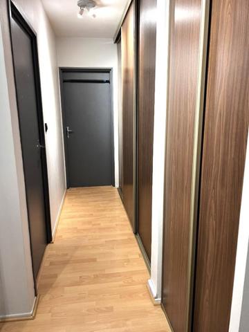 NEUVILLE SUR SAONE. Appartement duplex  114m2, 5 pièces en dernier étage