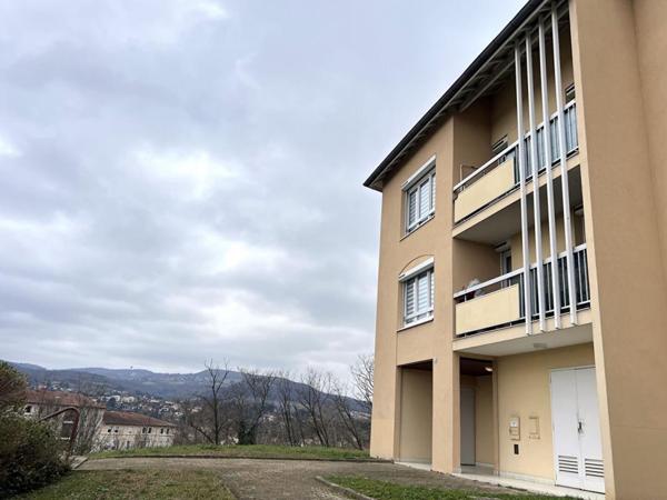 NEUVILLE SUR SAONE. Appartement duplex  114m2, 5 pièces en dernier étage