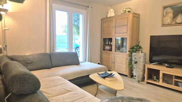 Offre exceptionnelle ! Calme et douceur de vivre en Périgord Noir : maison de plain-pied avec vue et isolation parfaite piscine et superbes prestations