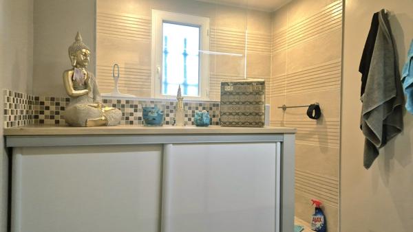 Offre exceptionnelle ! Calme et douceur de vivre en Périgord Noir : maison de plain-pied avec vue et isolation parfaite piscine et superbes prestations