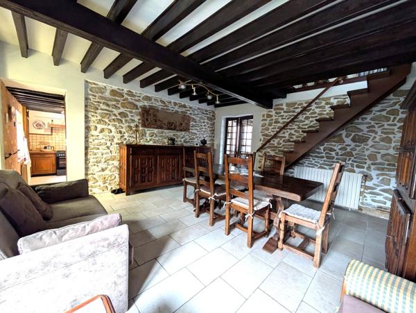MAISON de VILLE proche LUZARCHES