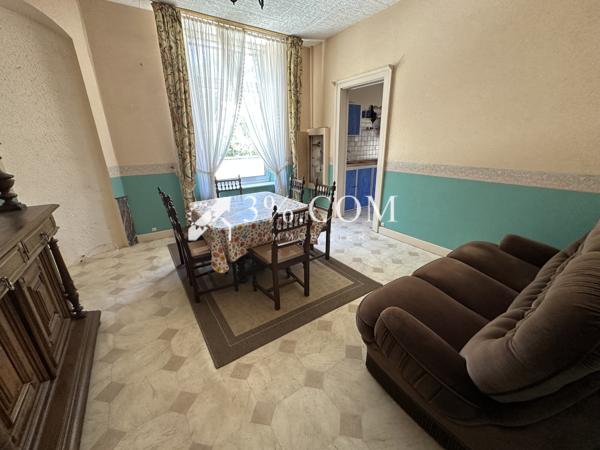 Maison
                                                                                                                                                                                                                                                                                                                                                                                                                                                                                                                                                                600  m²