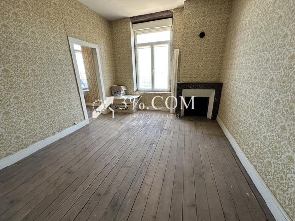 Maison
                                                                                                                                                                                                                                                                                                                                                                                                                                                                                                                                                                600  m²
