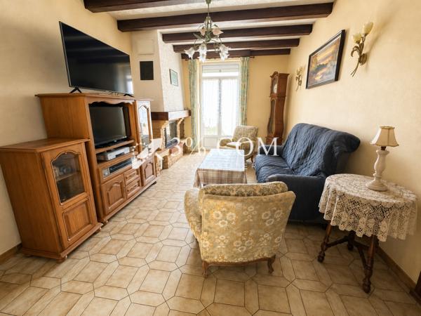 Maison
                                                                                                                                                                                                                                                                                                                                                                                                                                                                                                                                                                600  m²
