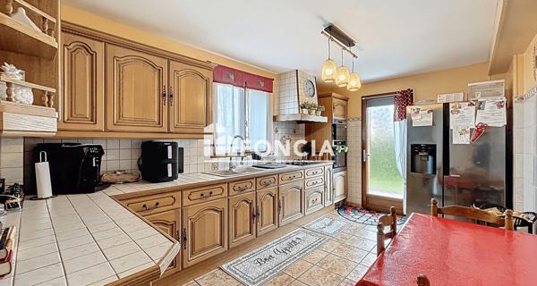 À vendre Maison 5 pièces 105.22 m² - Lisieux 14100