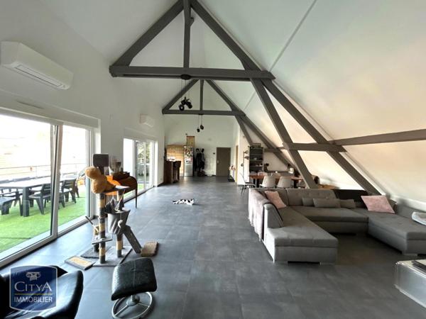 Appartement à louer 4 pièces 118.31m²