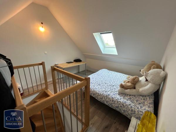 Appartement à louer 4 pièces 118.31m²