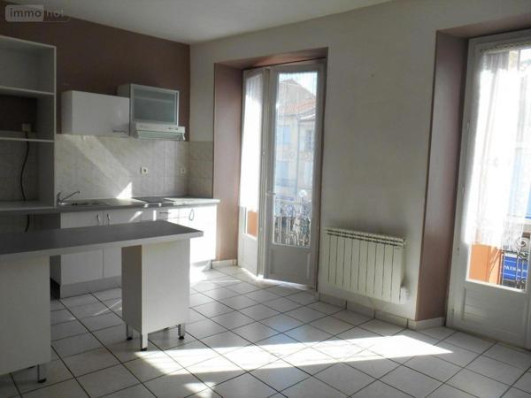 Immeuble à vendre à Vic-Fezensac dans le Gers (32190), ref : 32002-248