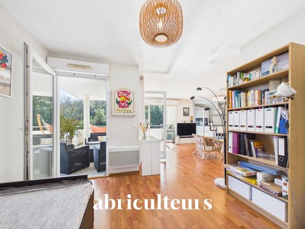 Lumineux appartement 83m² Grande terrasse Dernier étage Bayonne Quartier Mousserolles