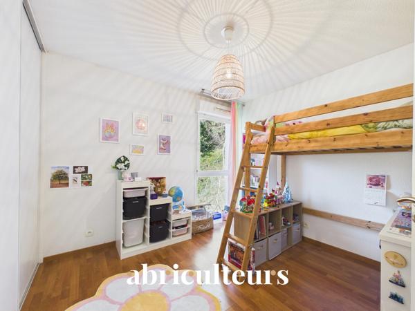 Lumineux appartement 83m² Grande terrasse Dernier étage Bayonne Quartier Mousserolles