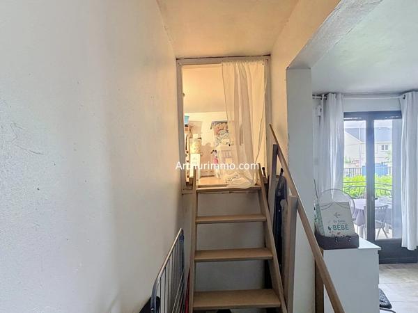 Vente                                                      Appartement
                        
                     1 pièces                      28 m2                     à Créteil