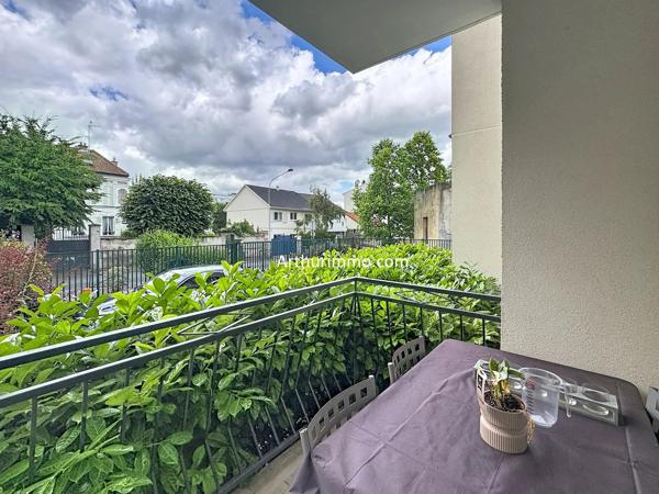 Vente                                                      Appartement
                        
                     1 pièces                      28 m2                     à Créteil