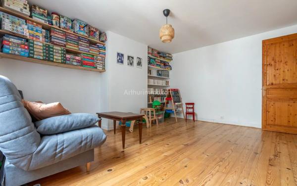 Vente                                                      Maison de ville
                        
                     5 pièces                      130 m2                     à Thorigny-sur-Marne