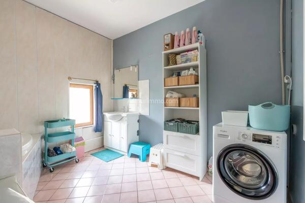 Vente                                                      Maison de ville
                        
                     5 pièces                      130 m2                     à Thorigny-sur-Marne
