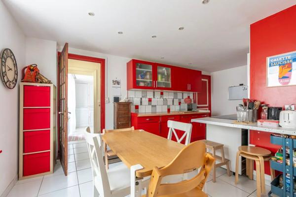 Vente                                                      Maison de ville
                        
                     5 pièces                      130 m2                     à Thorigny-sur-Marne
