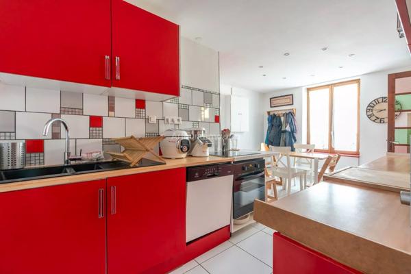 Vente                                                      Maison de ville
                        
                     5 pièces                      130 m2                     à Thorigny-sur-Marne