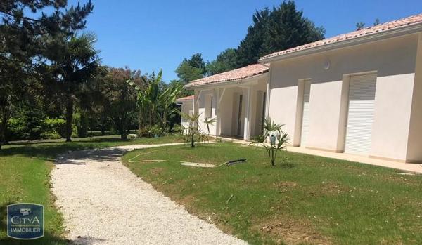 Maison à louer 5 pièces 184.44m²