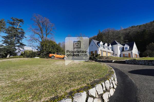 SAINT-MARTIN-D'HERES - T2 de 59m2 + Parking