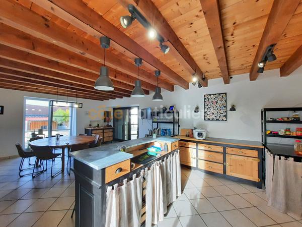 Vente Maison232 m² - 6 Pièces - CHEVIGNY (39290)