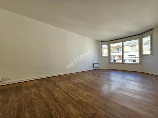 Appartement 2 pièces de 50m² à vendre à Puteaux - Calme et Lumineux avec cave et Parking