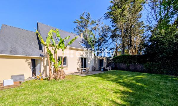 Maison
         5 pièces
        - 103 m² 349 990 € *
