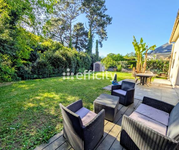 Maison
         5 pièces
        - 103 m² 349 990 € *