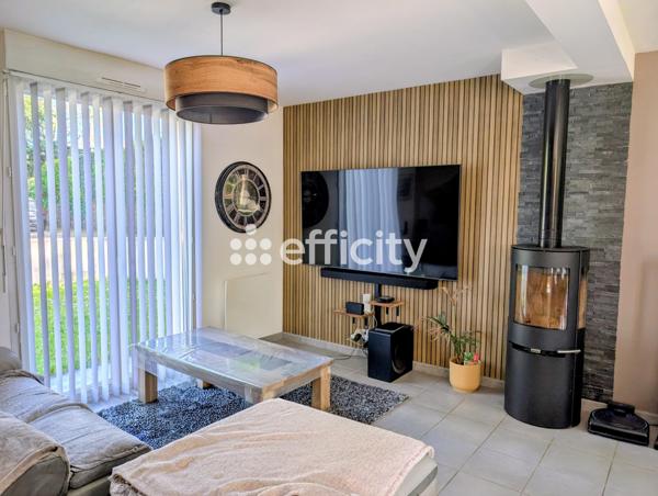 Maison
         5 pièces
        - 103 m² 349 990 € *