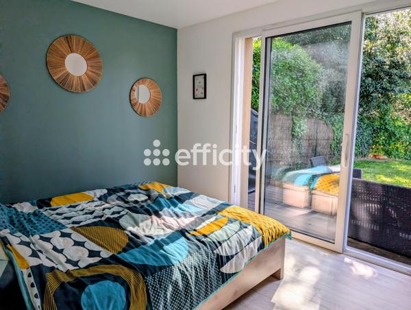 Maison
         5 pièces
        - 103 m² 349 990 € *