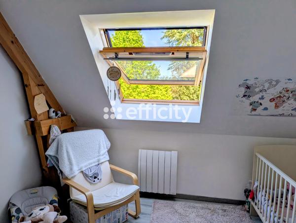 Maison
         5 pièces
        - 103 m² 349 990 € *