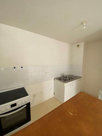Appartement à louer à Landivisiau dans le Finistère (29400), ref : 0101