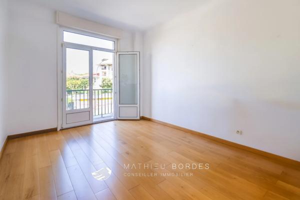 Grand appartement de 92m2 à St Charles - La vie tout à pied