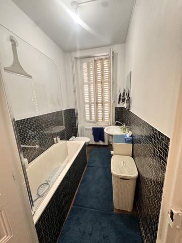 Maison  6 pièce(s)  4 chambre(s)  131 m²