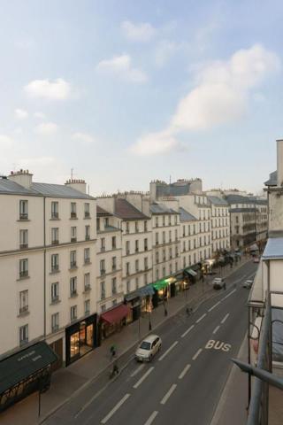Chambre / Studio 8M2 AVEC BALCON - 75011 PARIS 11 - FAIDHERBE-CHALIGNY / LEDRU-ROLLIN