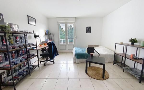 Appartement à louer    1 pièce •  Joué-lès-Tours