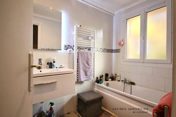 Golfe Juan (06220) Golfe Juan 2 pièces Centre Ville