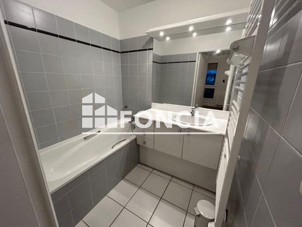 Location Appartement 2 pièces 50 m² - 50 52 RUE PROFESSEUR FLORENCE Lyon 69003