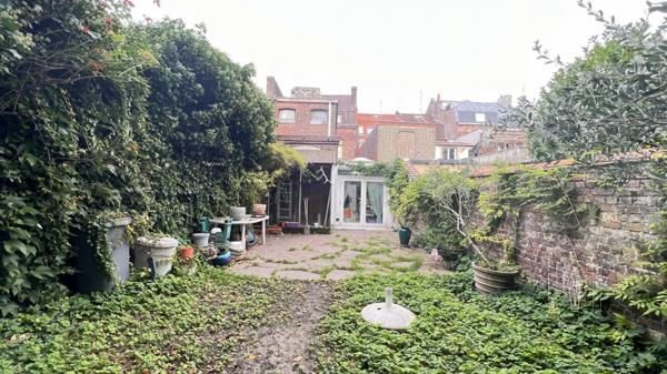 MAISON ET LOCAL COMMERCIAL - ROUBAIX