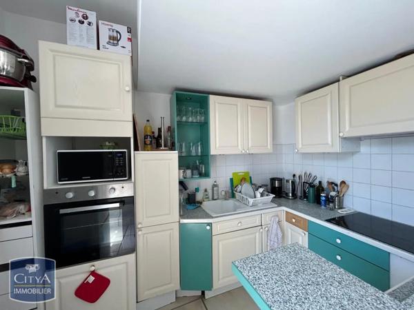 Appartement à louer 3 pièces 73.52m² Nîmes (30000)