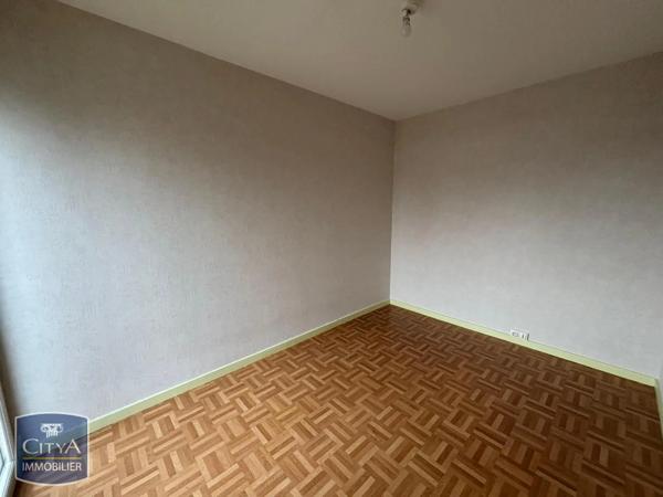 Appartement à louer 3 pièces 64.92m² Châteauroux (36000)