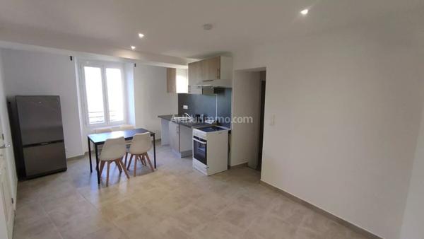 Location Appartement 3 pièces 45 m2 à Vinon-sur-Verdon