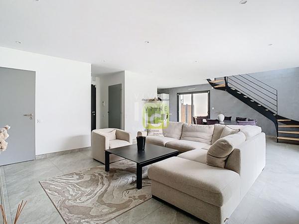 Maison moderne 4 chambres PMR