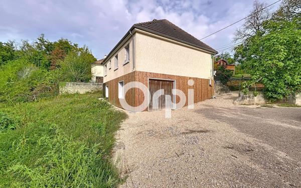 Maison à vendre    4 pièces •  Donzenac