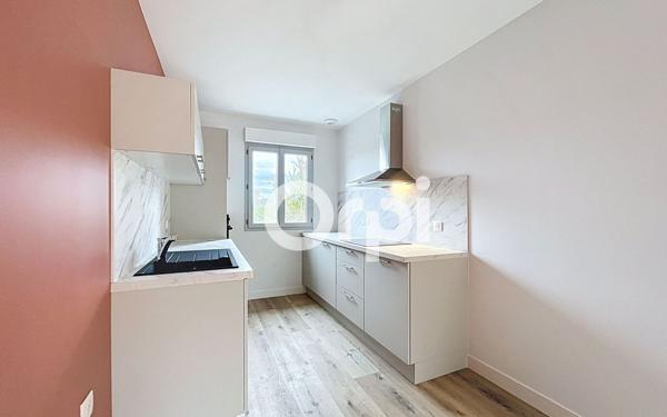 Maison à vendre    4 pièces •  Donzenac