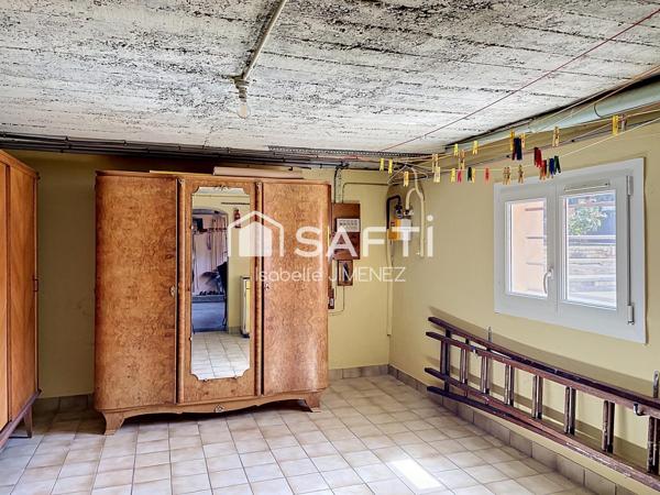 Maison saine de plain pied avec jardin arboré