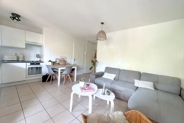 Appartement 2 pièce(s) A LOUER EN MEUBLE DE OCTOBRE A JUIN